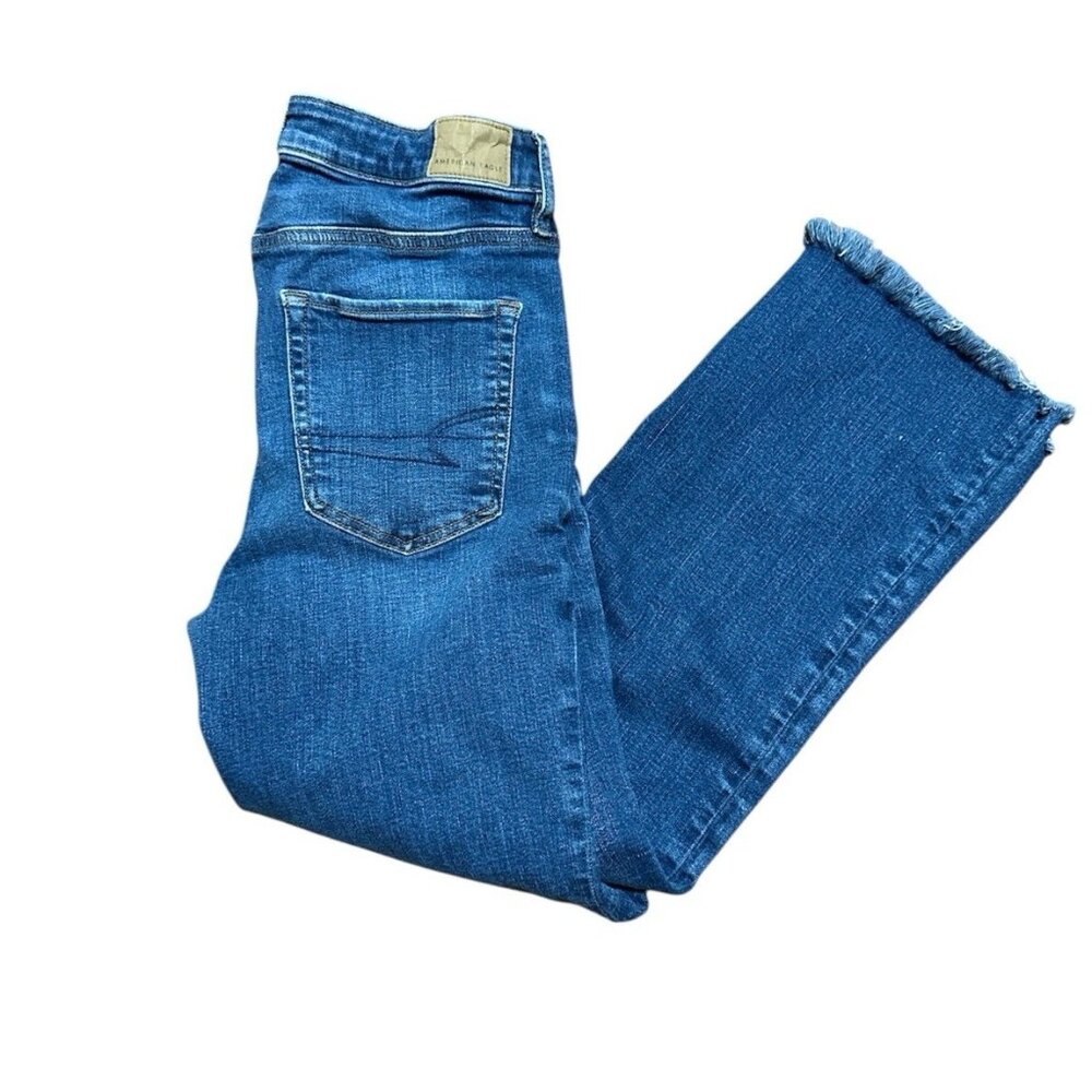 American Eagle Real Good Jeans Women Size 6 Stretch Denim Medium Wash Raw Hem
